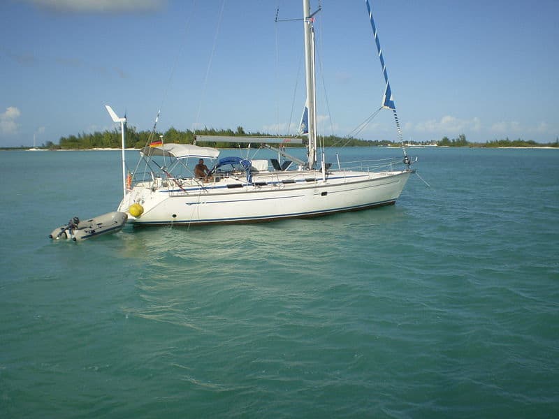 Navegando en las cercanías de la Isla de la Juventud