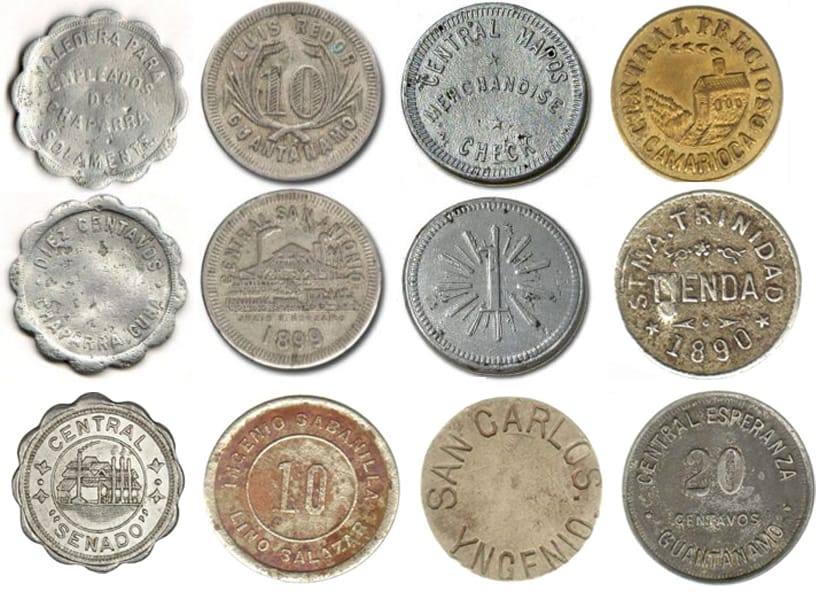 Varios tokens azucareros cubanos utilizados para el pago de los trabajadores durante los siglos XIX y XX.