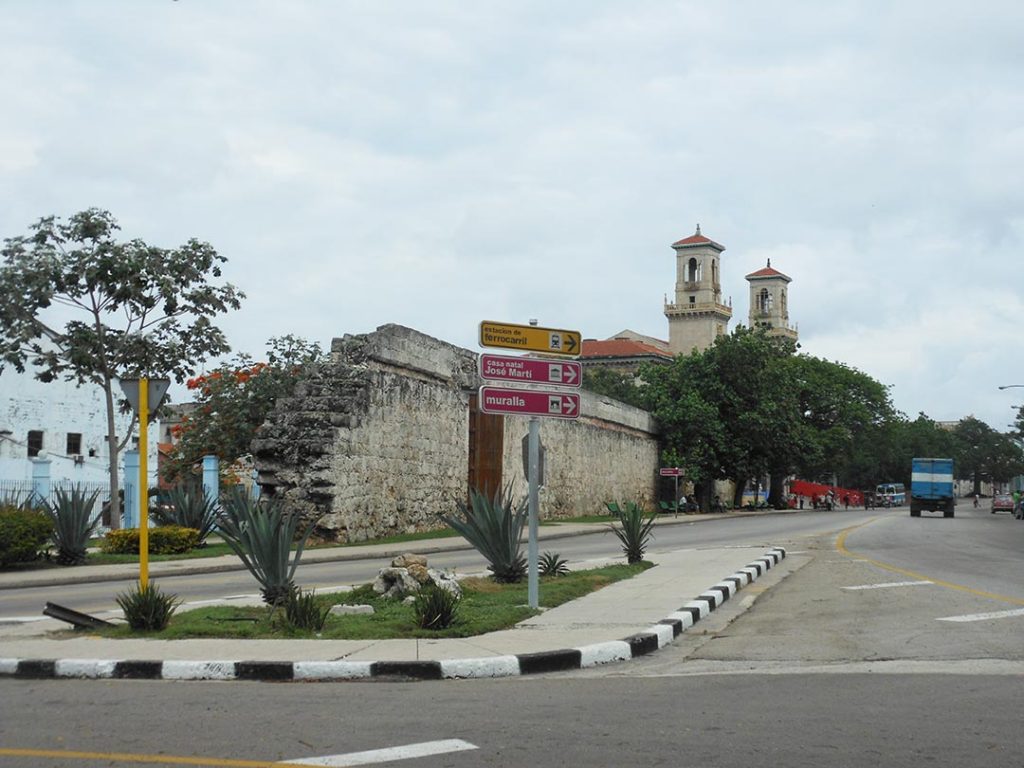 Calle Egido y Estación de trenes