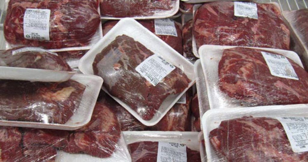 Paquetes de carne de res en Cuba