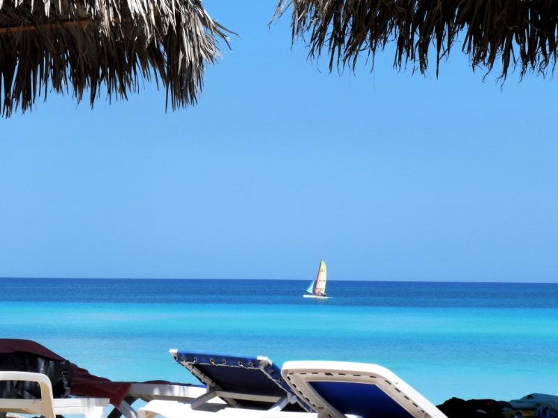 Plas playas de Cuba son bellas, para ejemplo Playa Esmeralda