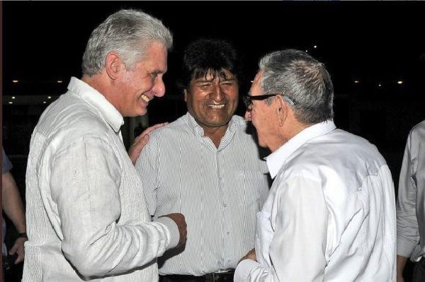 Evo Morales, Díaz-Canel y Raúl Castro