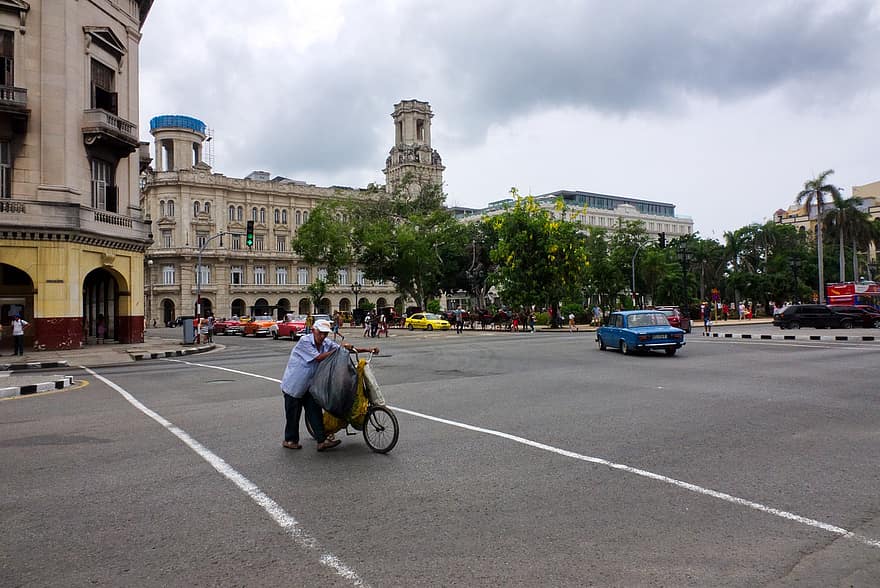 La avenida del Puerto: una de las más populosas de La Habana - Todo Cuba