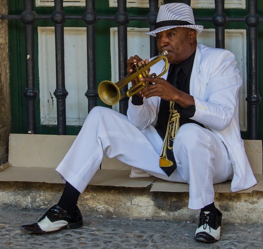 Los cubanos llevamos la música en la sangre, hasta que se seque el Malecón