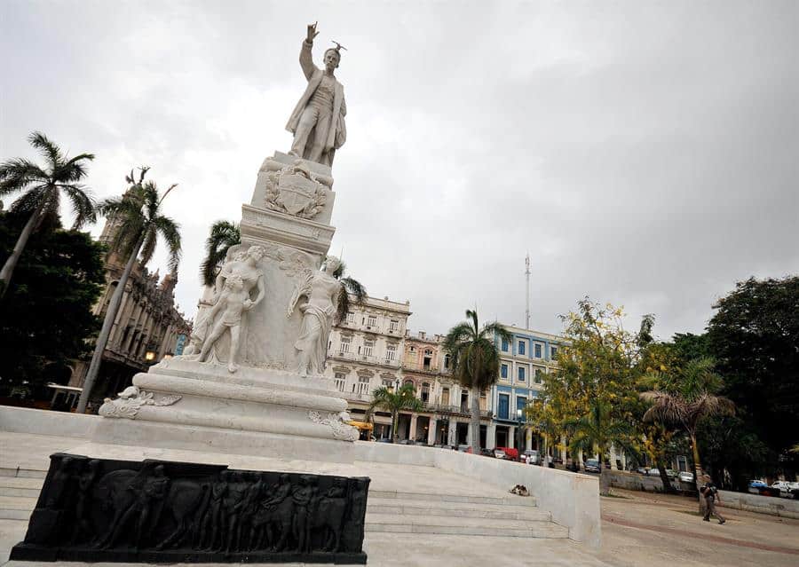 Arrestan a presuntos vandalizadores de estatuas de Martí