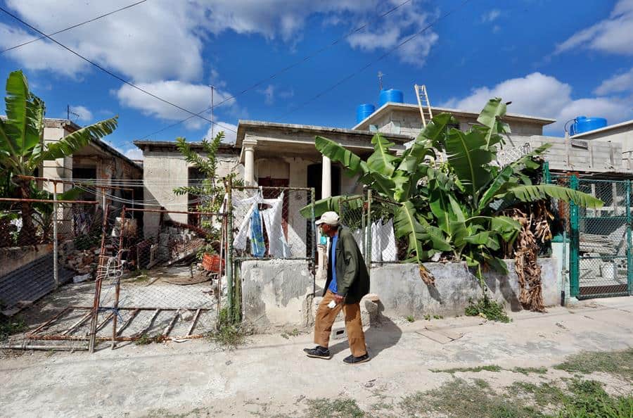 Un año después del gran tornado, La Habana levanta cabeza