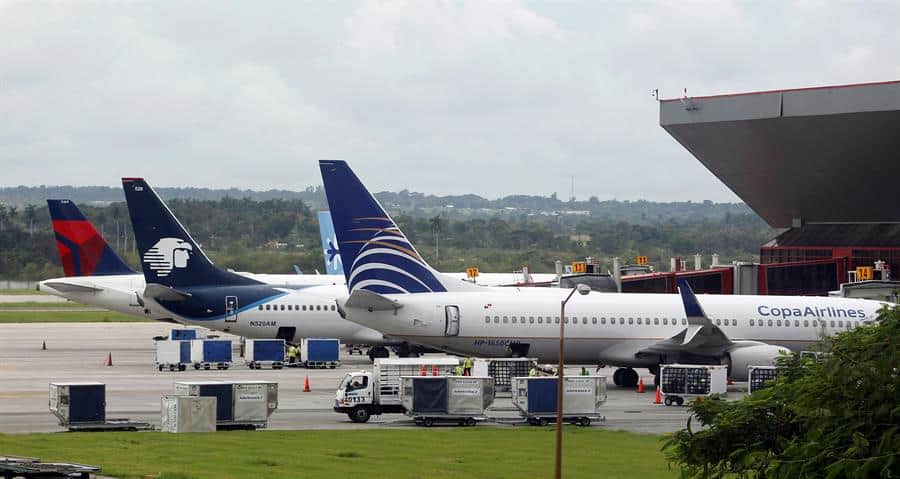 Caravana en Miami por suspensión de vuelos a Cuba