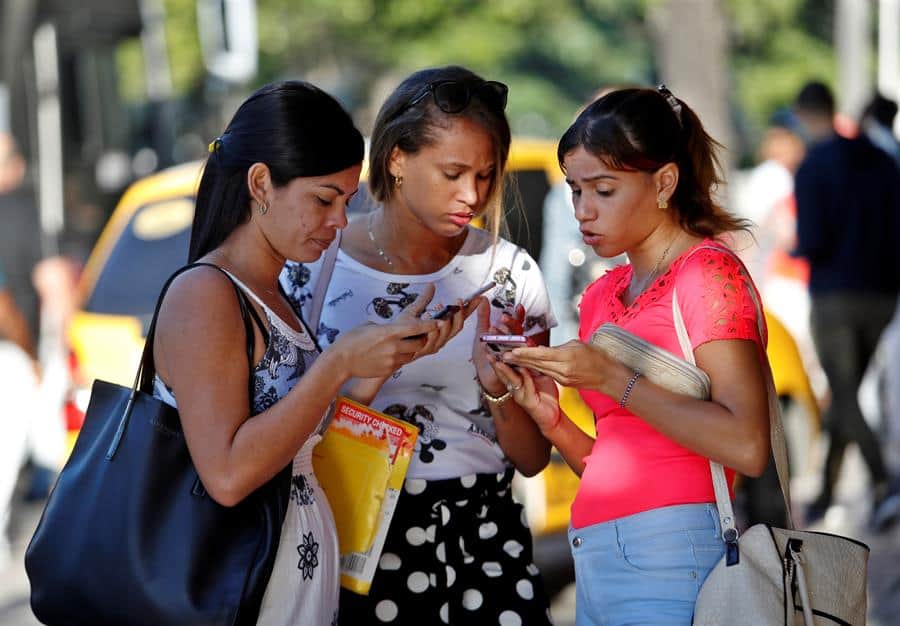 Internet en Cuba llega a más de 7 millones de usuarios en 2019