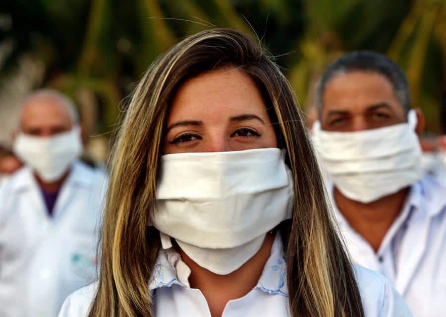 Cuba envía a Trinidad y Tobago la primera brigada médica femenina