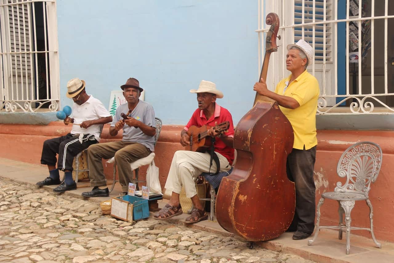 Ritmos musicales en las calles de Cuba