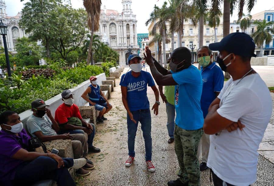 Cuba mantiene tendencia a la baja en contagios de COVID-19