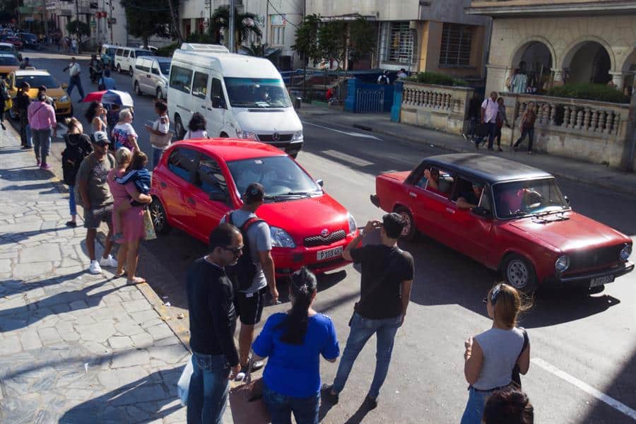 Cuba elimina lista de actividades permitidas al sector privado