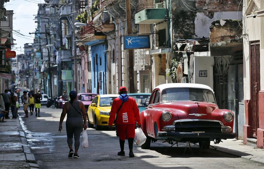 Cuba confirma otros 36 positivos diarios de COVID-19