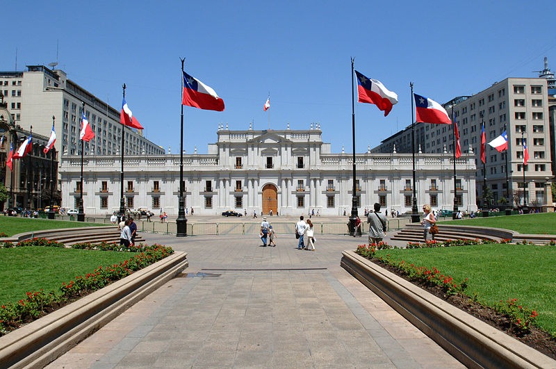 Chile aprueba redactar una nueva constitución