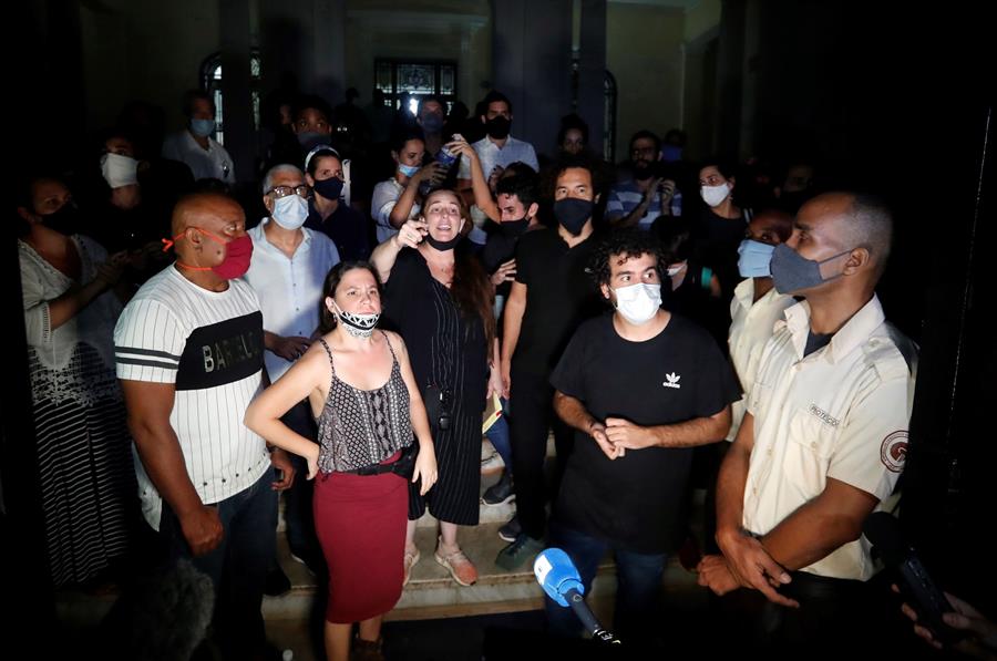 Artistas cubanos esperan abrir diálogo con el Gobierno tras una inédita protesta