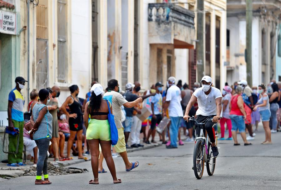 Cuba reporta 60 nuevos casos de COVID-19 y un fallecido