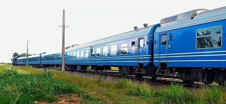 Apedreamiento del Tren Nacional La Habana-Holguín - Todo Cuba