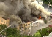 Incendio de gran magnitud en edificio de Miami deja varios heridos